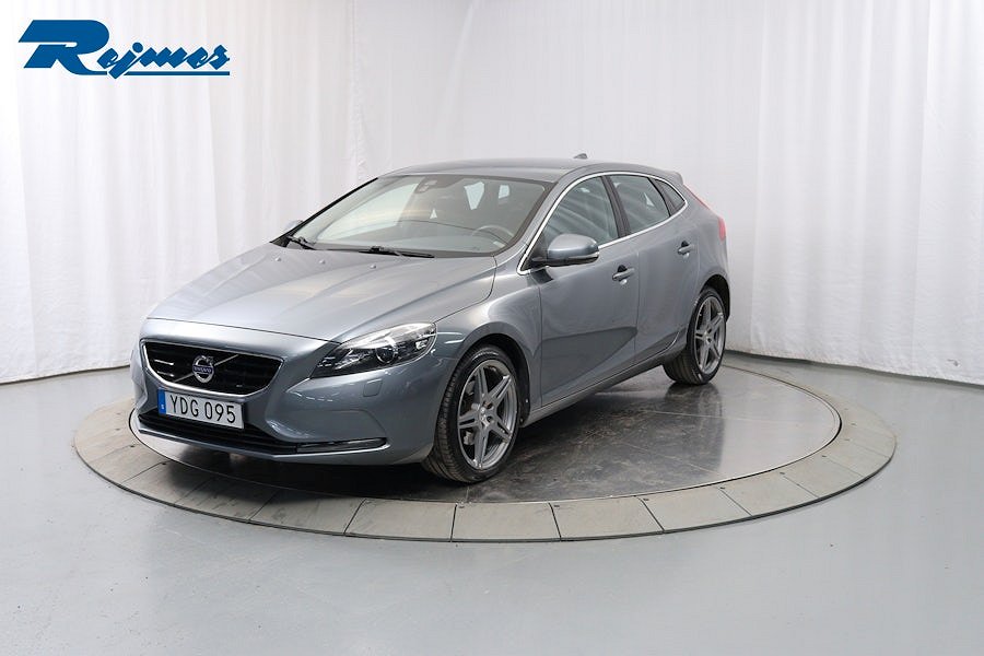 Volvo V40 D3 Momentum Business Edition