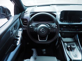 SUV Nissan Qashqai 13 av 24