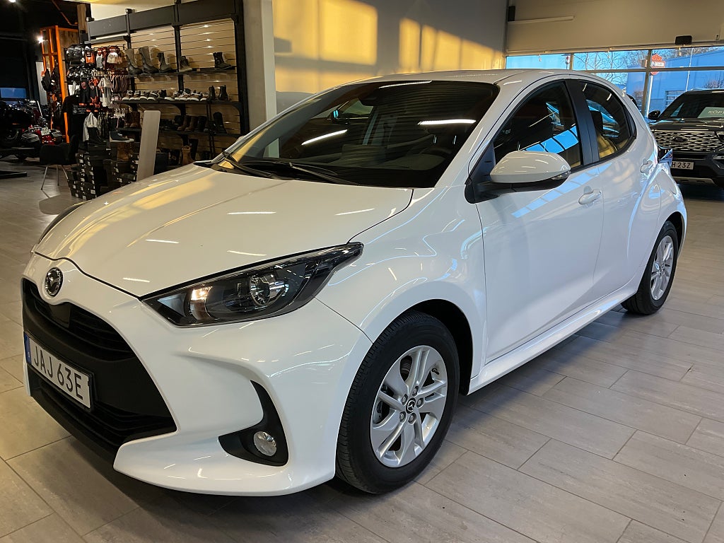 Mazda 2 Hybrid 1.5 116 k Kamera Leasebar
