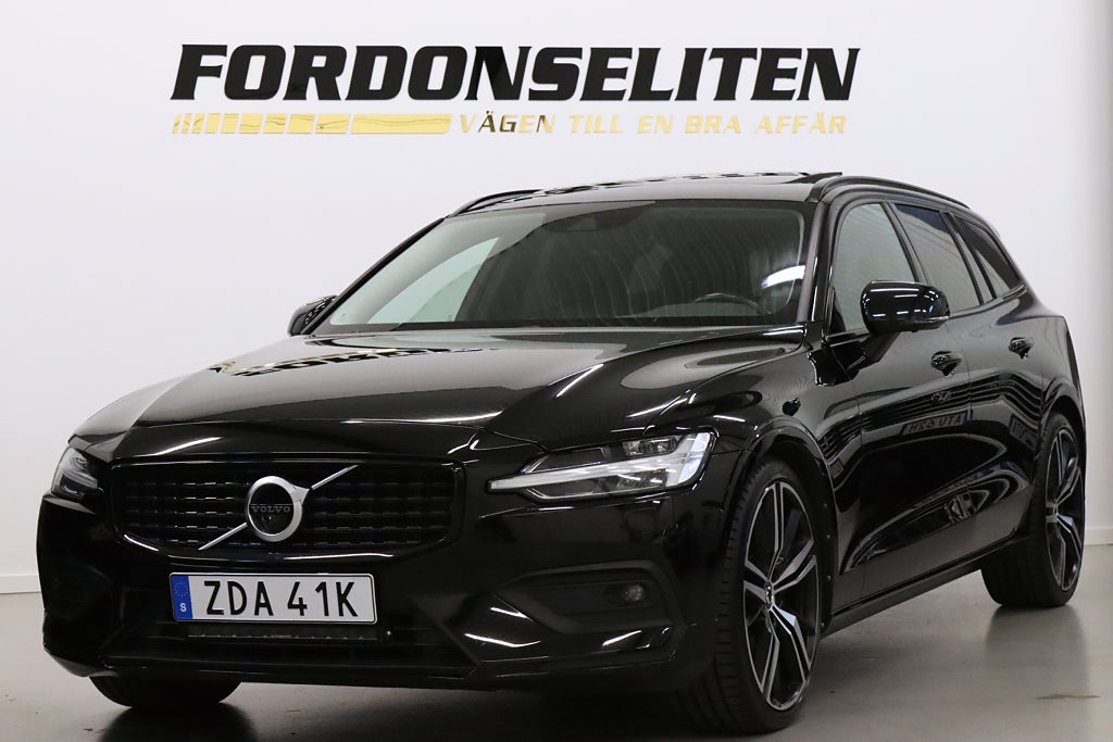 Volvo V60 B4 Värmare Pano H/K 360° BLIS Navi B-kamera Skinn 197hk