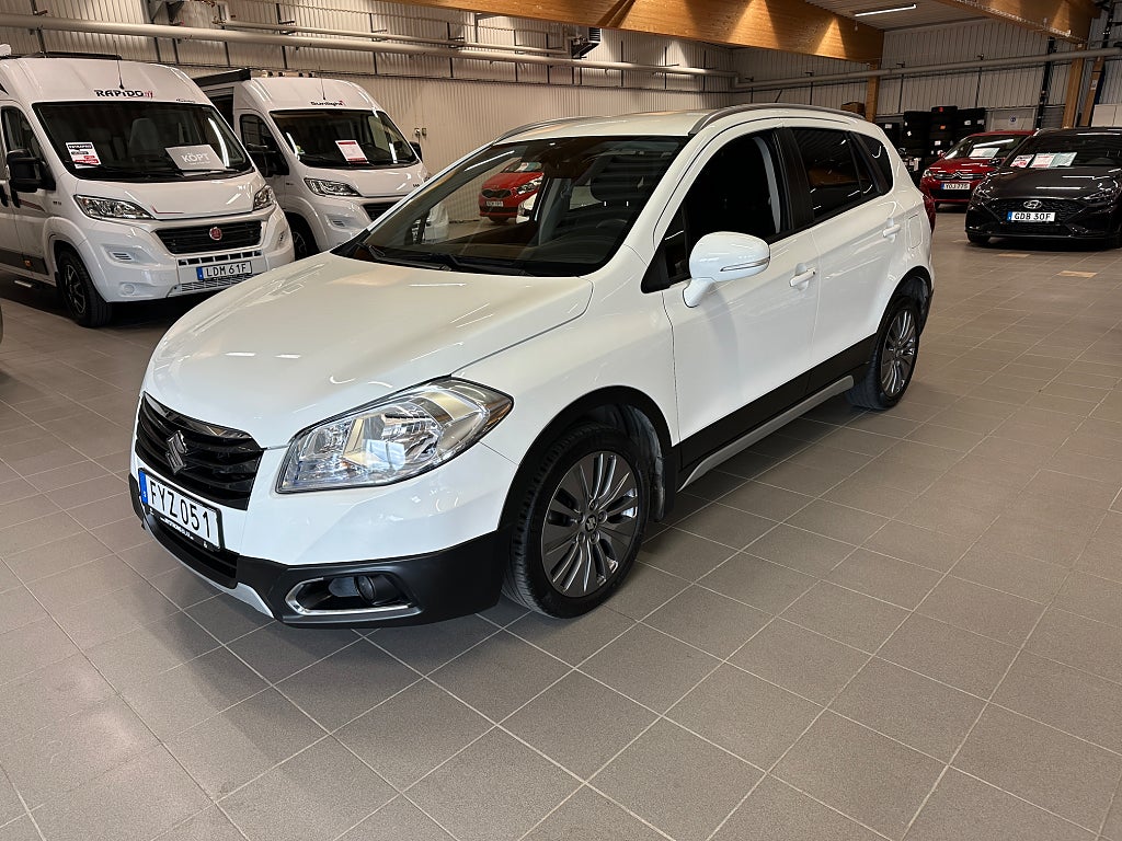 Suzuki S-Cross 120 Hk Automat vinterhjul Välvårdad