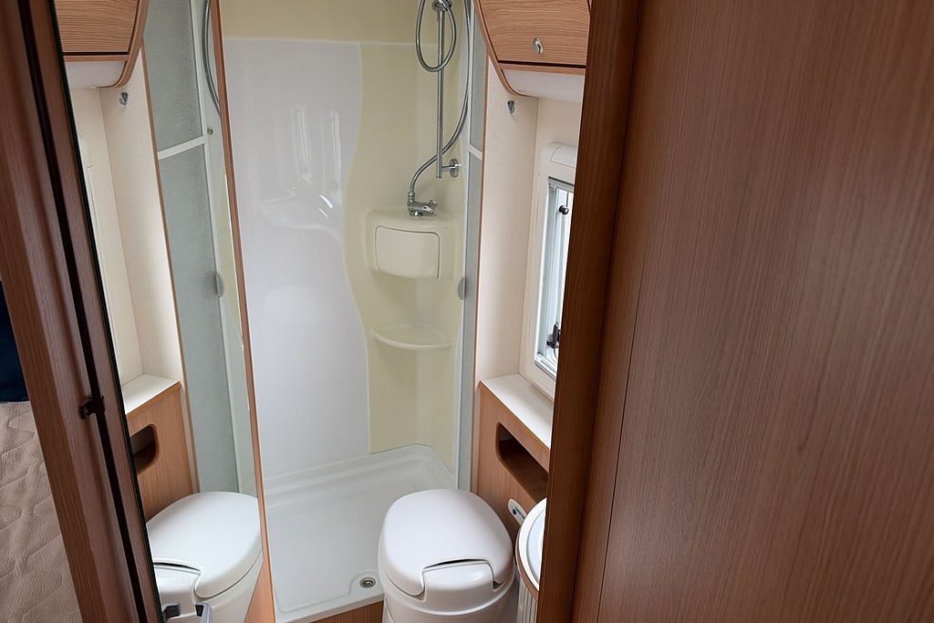Adria Vision 677 SP 146Hk miniatyr 7