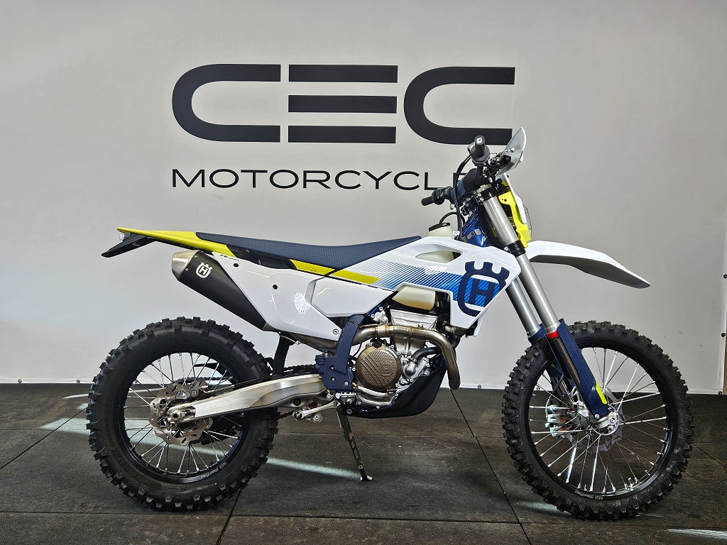 Husqvarna FE 350 *Försäljningsuppdrag* 0 timmar, avdragbar Moms 