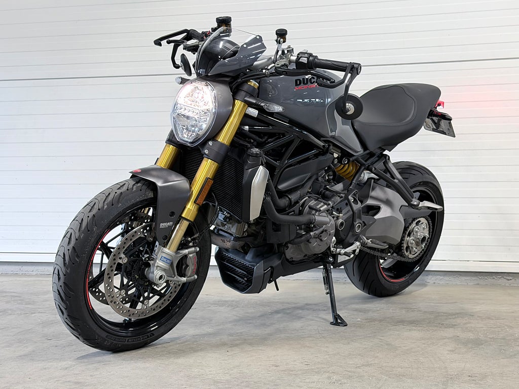 Ducati Monster 1200S 147hk Öhlindämpare *Nyservad* *1238kr/mån*