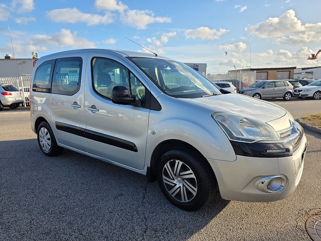 Citroën Berlingo Multispace 1.6 HDiF 1 Års Garanti 0 % Ränta 36 Mån