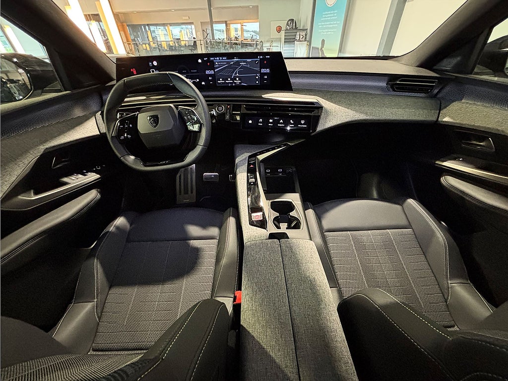 Bild på Peugeot 3008 GT Hybrid 145hk Aut - B-KAMERA,CARPLAY,NAV