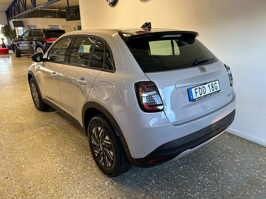 Fiat 600 2024 - miniatyr 2