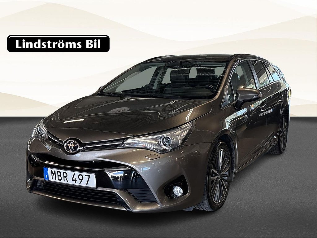 Toyota Avensis 2.0 Intense Edition Kupéfläkt Drag Vinterhjul
