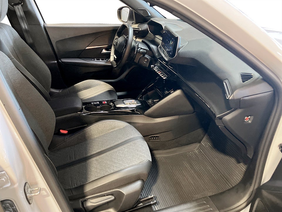 Bild på Peugeot 2008 Allure Hybrid 145hk Aut B-KAMERA CARPLAY