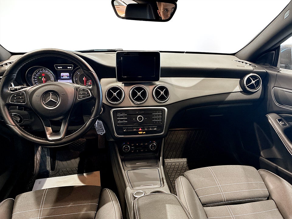 Bild på Mercedes-Benz CLA 220 d Shooting Brake 7G-DCT 177hk Aut B-KAMERA 
