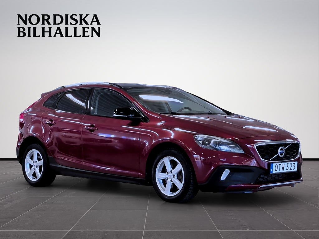 Volvo V40 Cross Country D3 Geartronic Momentum Business Edition Drag Värmare