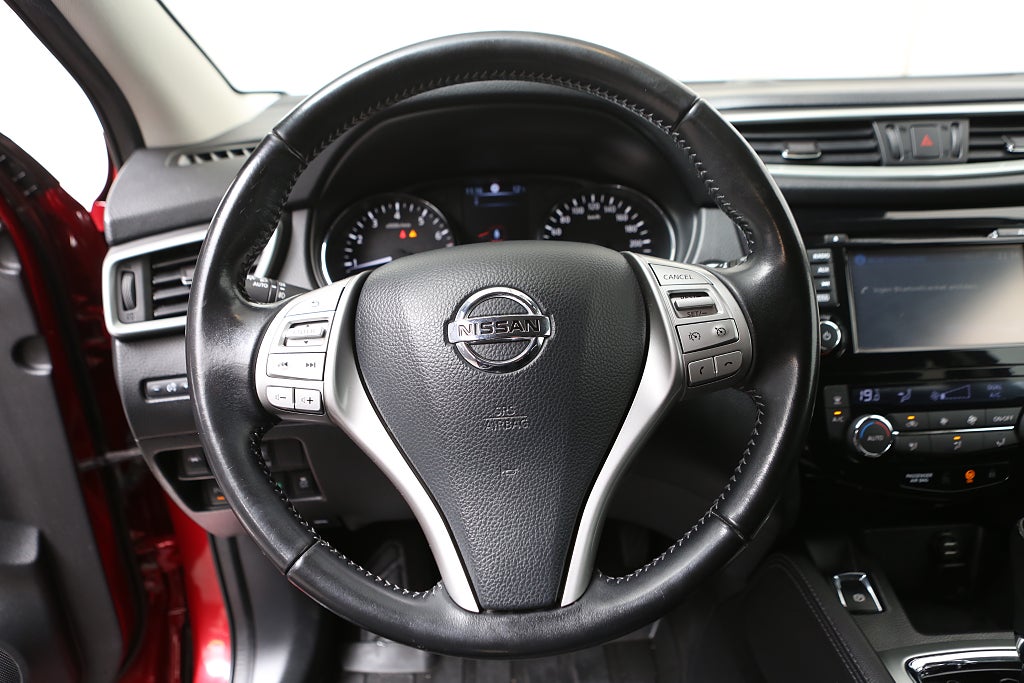 Nissan Qashqai 1,2 DIG-T XTRONIC-CVT 360° Navi Panorama 2016