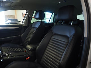 Kombi Volkswagen Passat 17 av 23