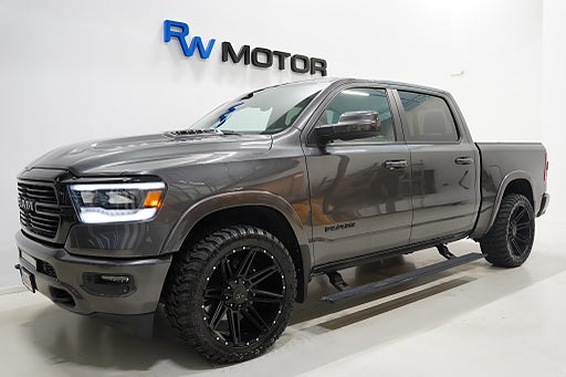 Dodge RAM 5.7 V8 4x4 Laramie Night / Pano H/K M-värm Borla MOMS