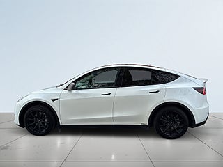 Tesla Model Y Long Range AWD Navi/Elstol/Pano/SoV-Däck/360/Rattvärm – bild 4