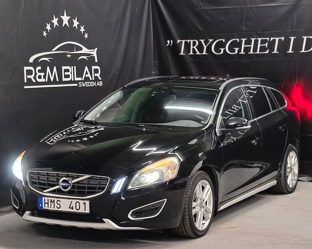 Volvo V60 1-ägare, Drag, Taklucka, Navi, P-sens, Premium-ljud!!!