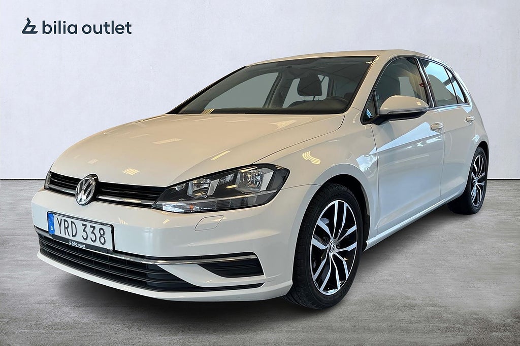Volkswagen Golf 1.0 TSI Base 110hk / Adaptiv fart. CarPlay Nyservad