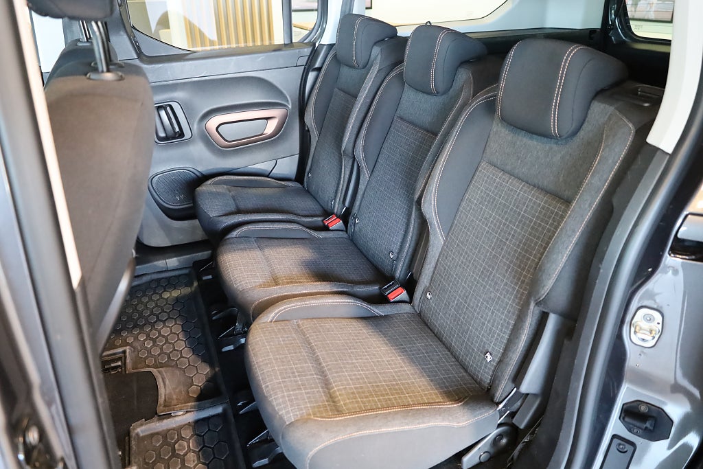 Peugeot Rifter 1.2 130hk e-THP AUT GT-Line |Drag|CarPlay|Kamera|PDC| 2019
