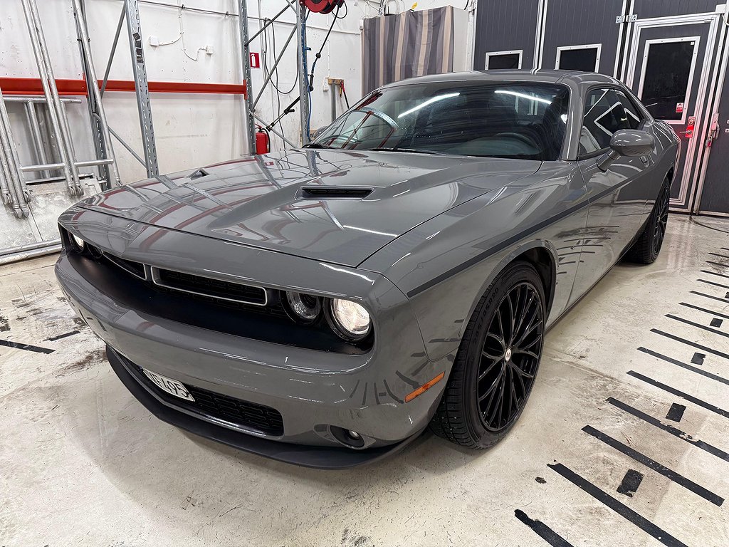 Dodge Challenger 3.6 V6 SXT, 1 ägare, Pedant skött!