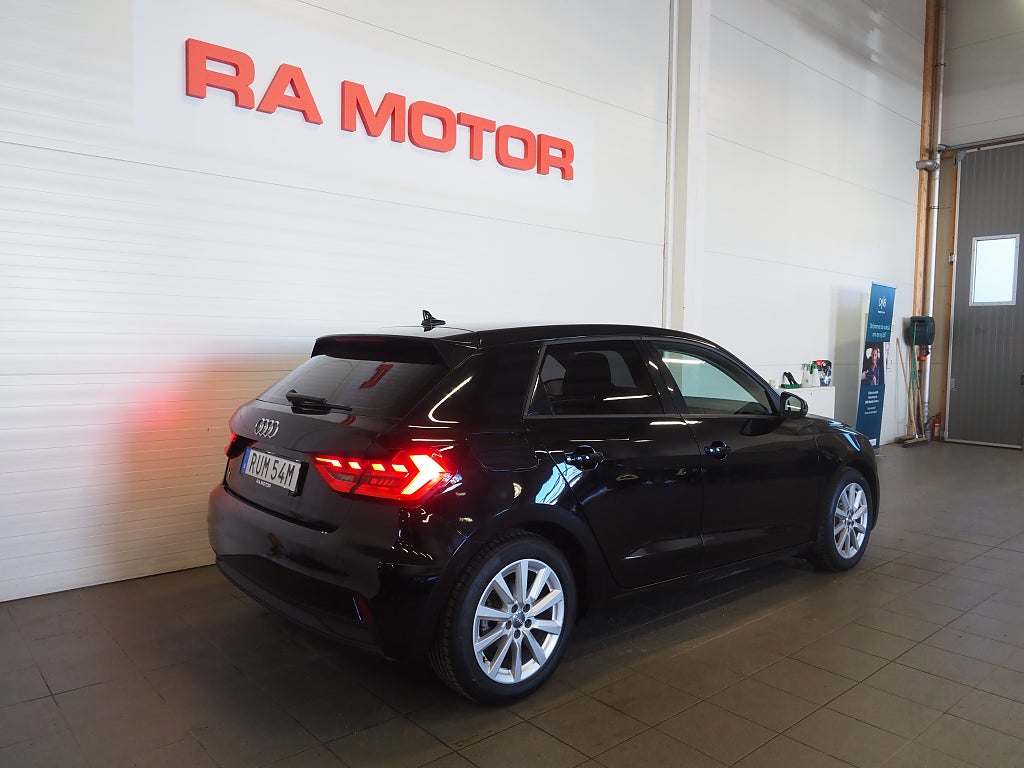 Audi A1 Sportback 30 TFSI 110hk Proline Motorvärmare 2021