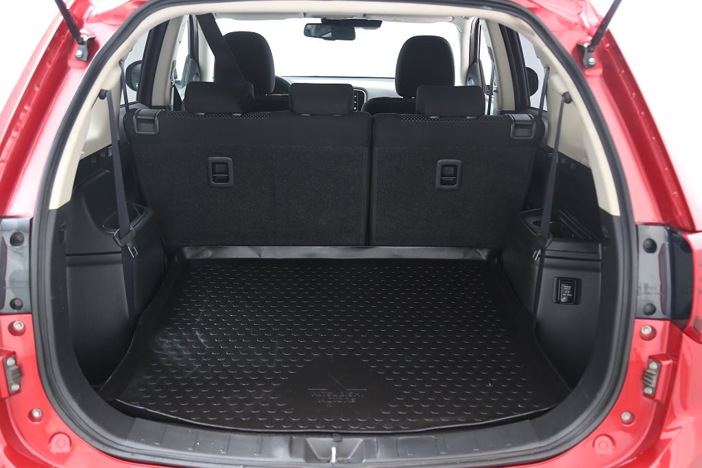Mitsubishi Outlander 2,0 MIVEC 150hk CVT Komfort 7-Sits 2017