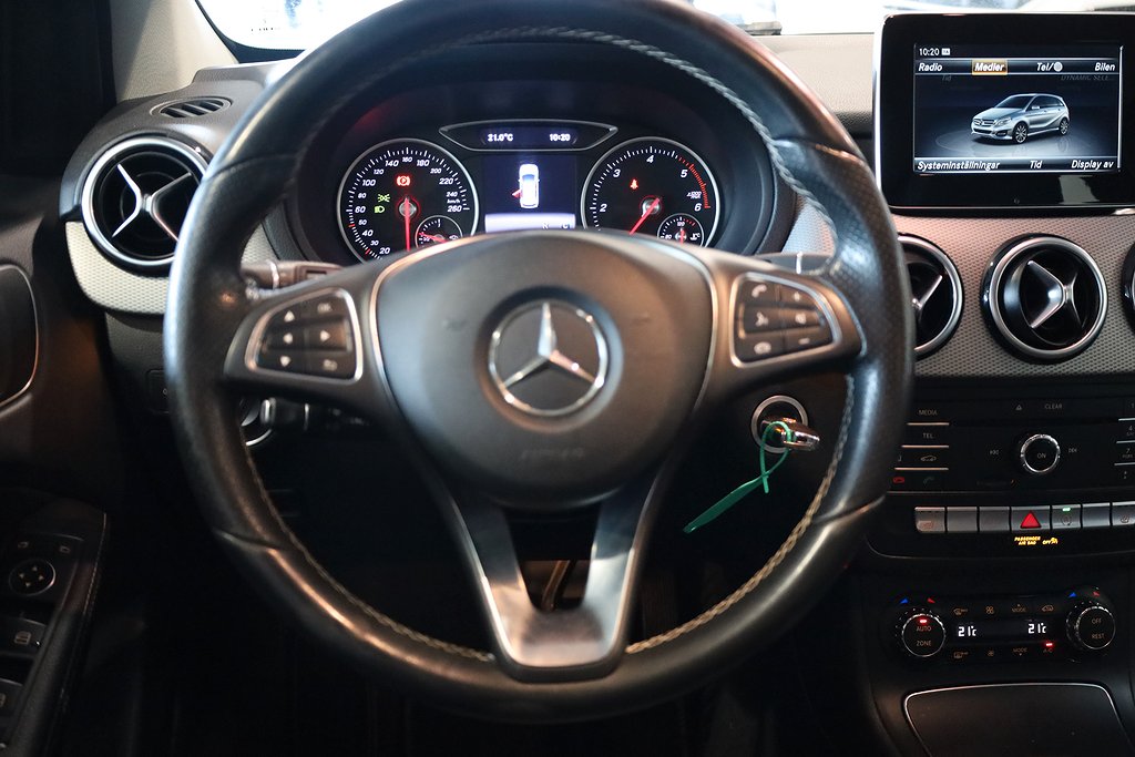 Mercedes-Benz B 180 d 7G-DCT Urban Apple Carplay Blåtand 2017