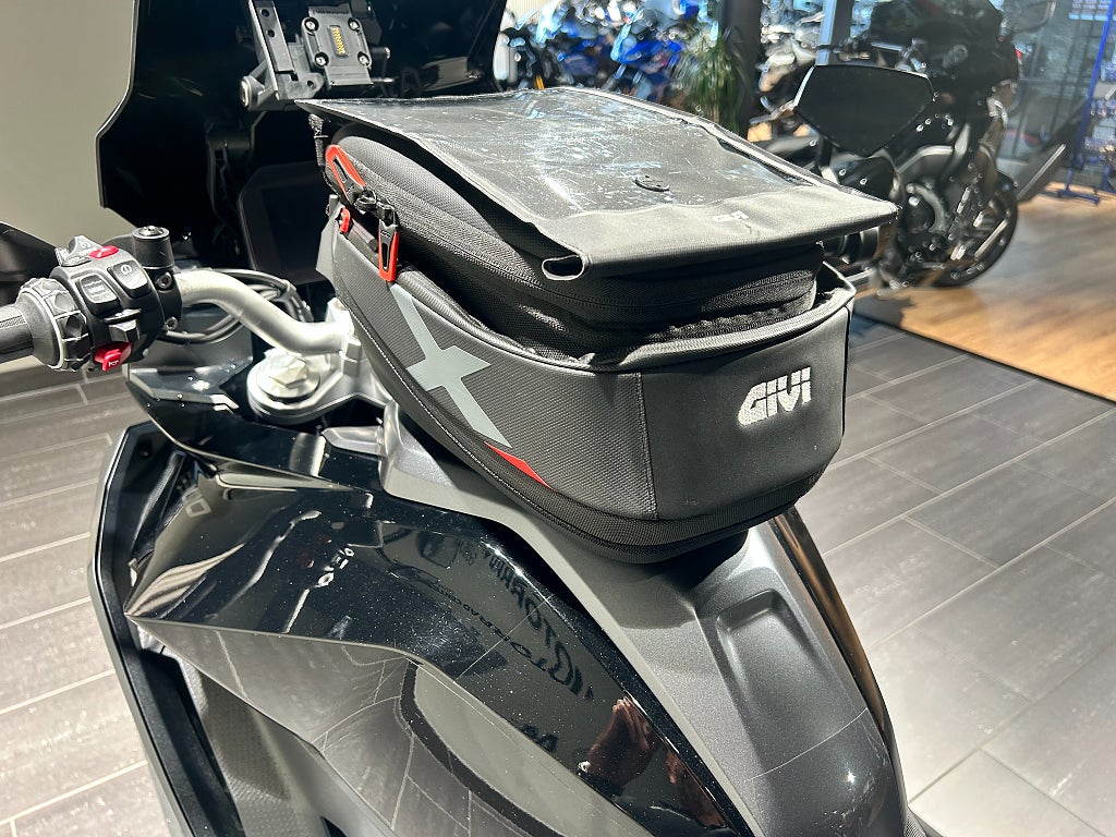 BMW F900XR 3,45%/Triple Black/Wunderlich/MRA/Fullutr.