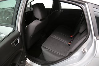 Halvkombi Ford Fiesta 25 av 25