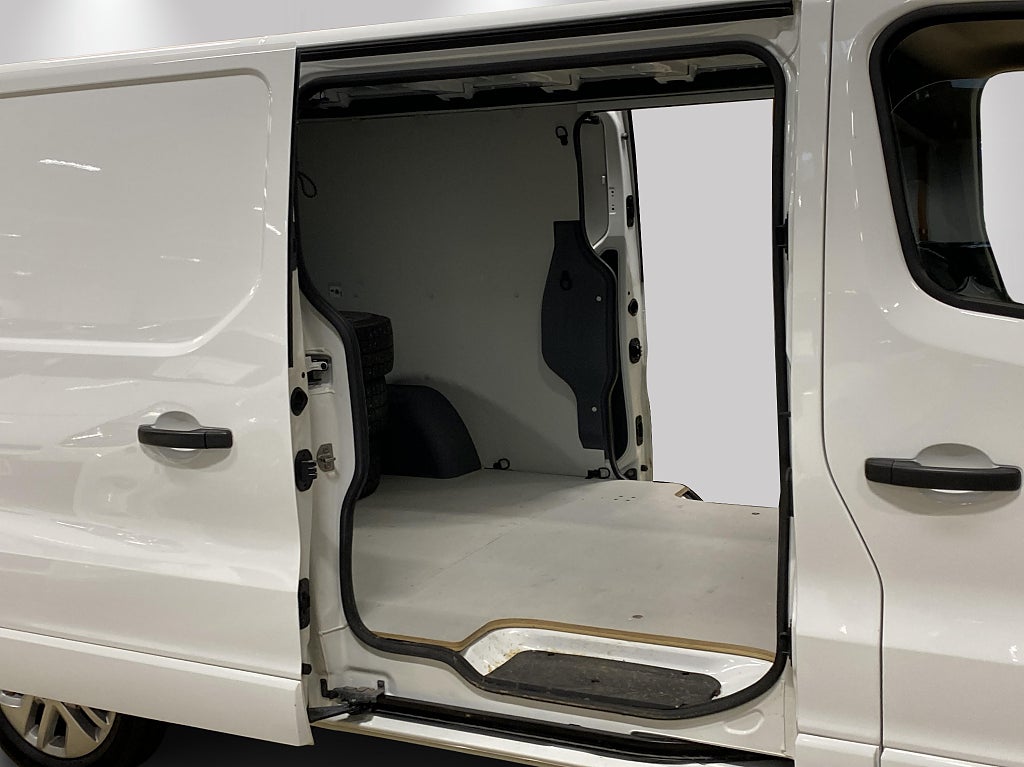 Renault Trafic Skåpbil 3.0t 2.0 dCi Euro 6 Dubbeldörrar – bild 19