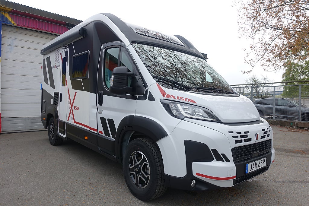 CHALLENGER X 150 Smart planlösning / 6 Meter / Lithium / Inverter 2000 W