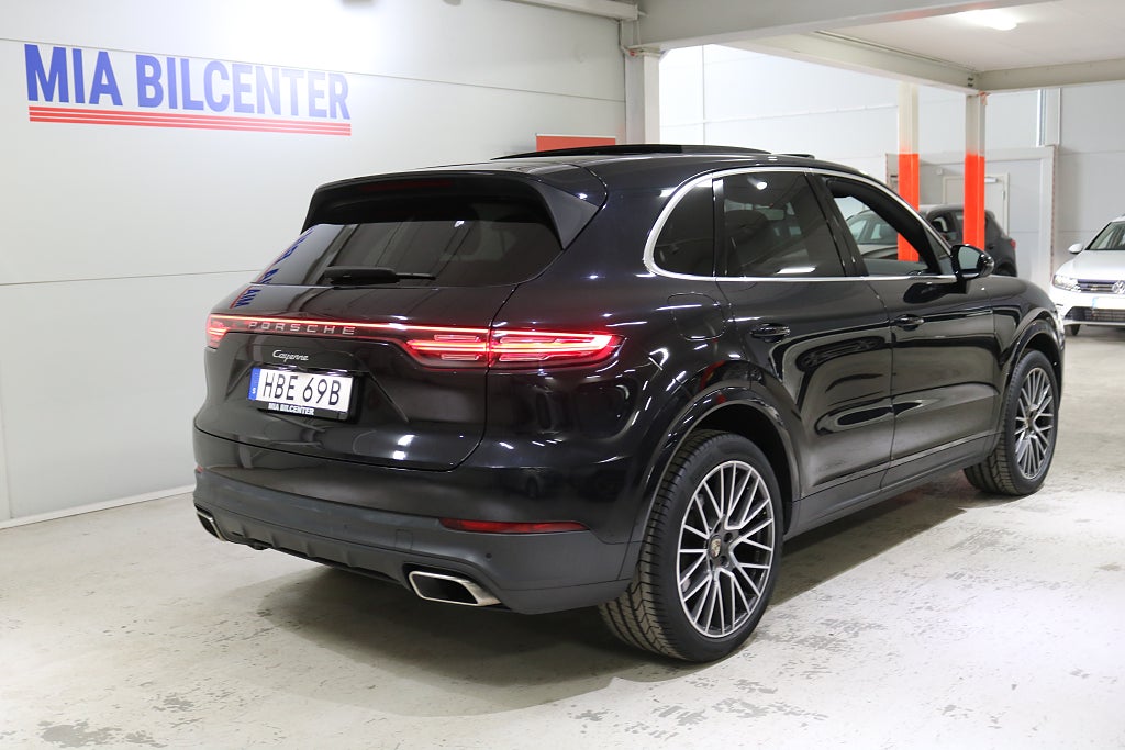 Porsche Cayenne 2020 - miniatyr 5