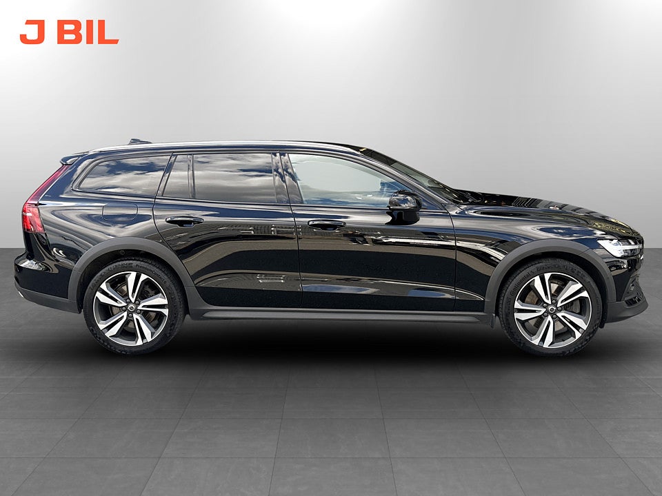 Bild på Volvo V60 Cross Country Advanced D4 Geartronic 190hk Aut 4WD B-KAMERA CARPLAY