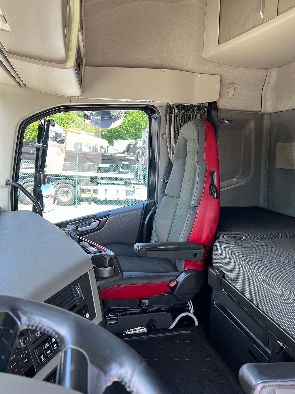 Volvo FH13 500 8x4*4 Tridem Lastväxlare Fullt Plogutrustad