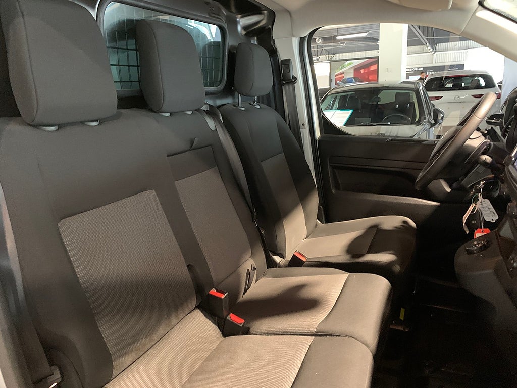 Toyota ProAce 2.0 D-4D LONG | Moms  | Kamera | Värmare 2024