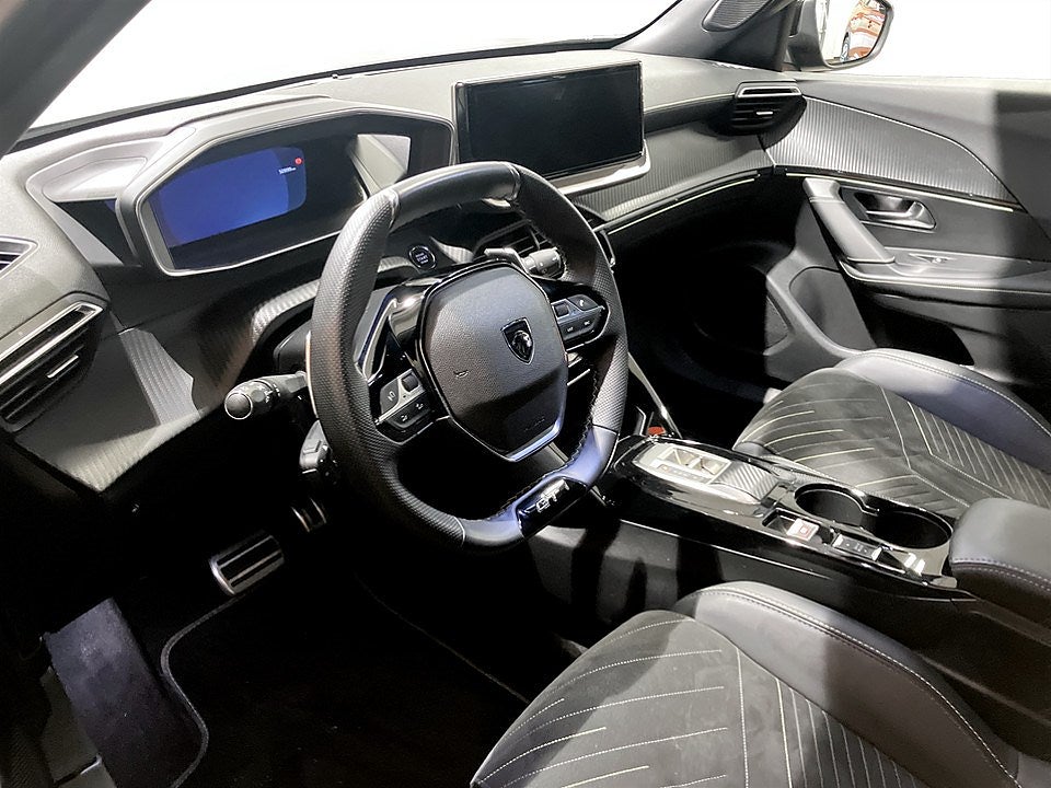 Bild på Peugeot 2008 GT 1.2 PT 130hk Aut - B-KAMERA, ELSTOL