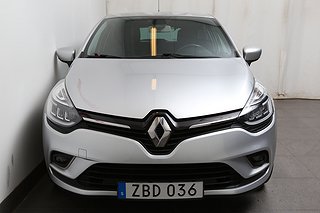 Halvkombi Renault Clio 5 av 23