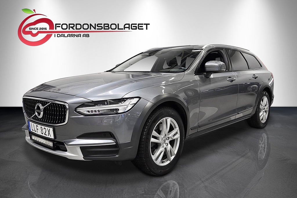 Volvo V90 Cross Country D4 AWD Geartronic Momentum RÄNTA 3.95% Drag Värmare