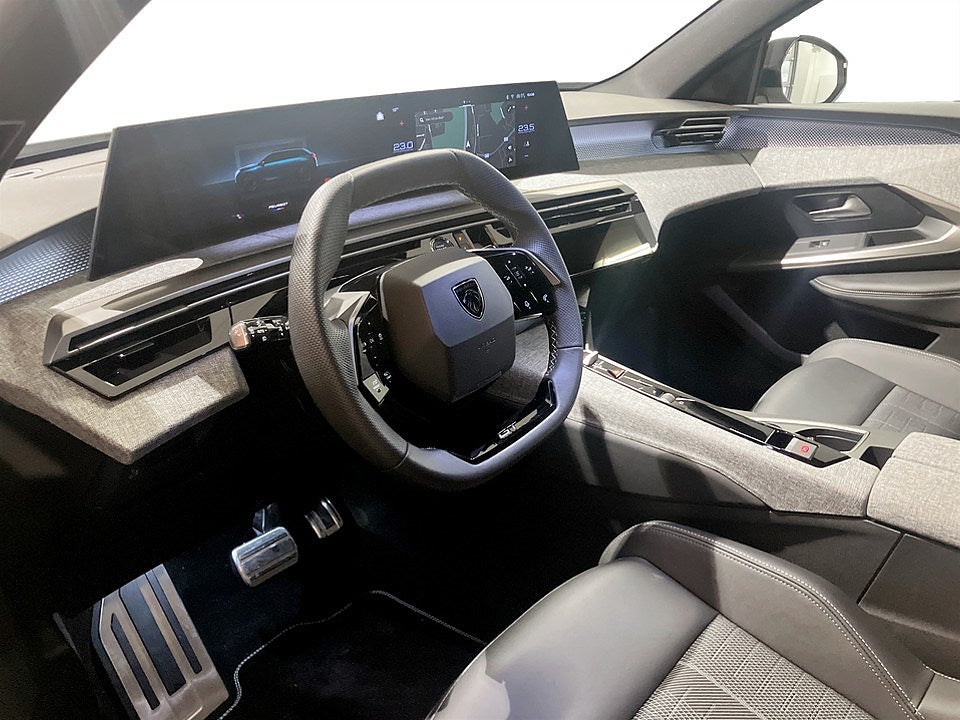 Bild på Peugeot 5008 GT Hybrid 145hk Aut - NYA VINTERHJUL INGÅR!