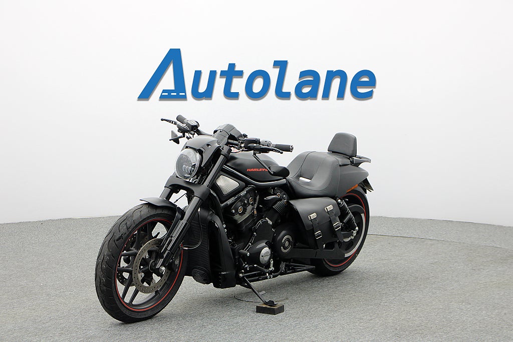 Harley-Davidson VRSCDX Night Rod Special *Vance & Hines Nyservad Nytt bakdäck