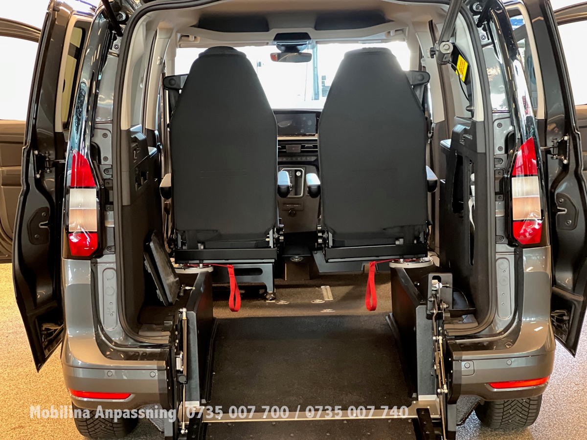 Ford Tourneo Handikappanpassad Golvsänkt 2026, bild 3/78