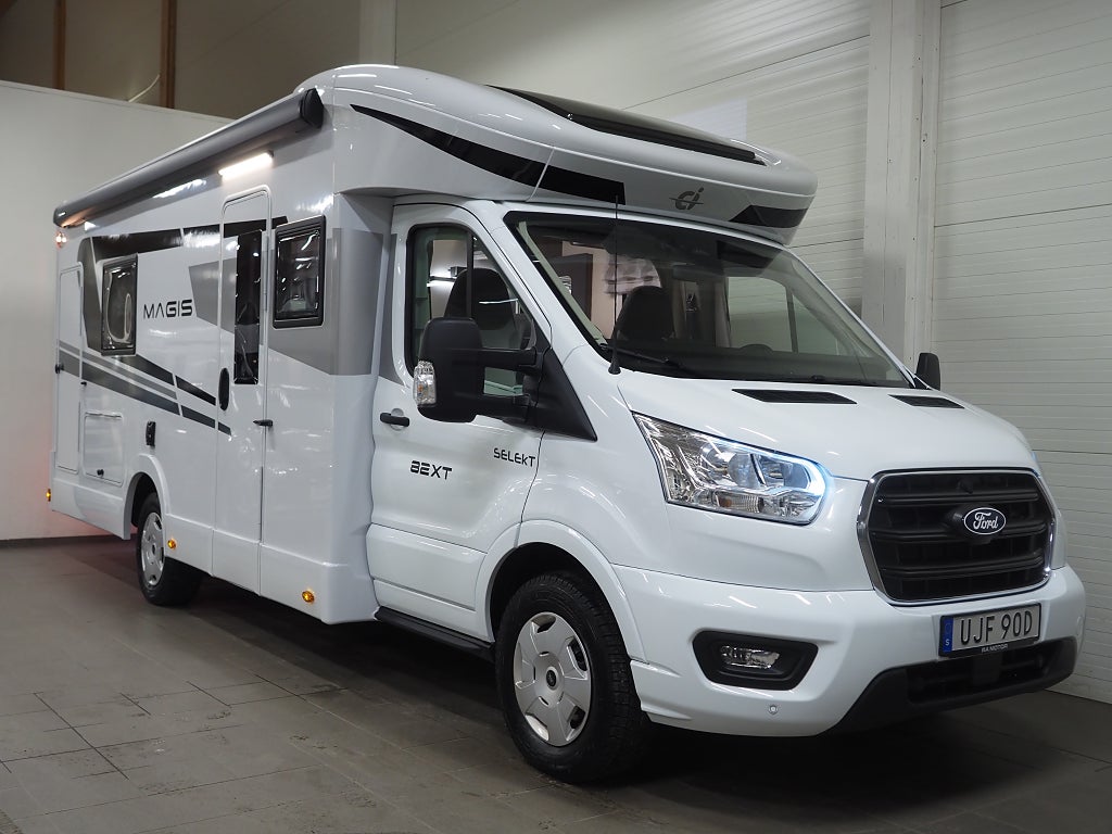 Ci Magis 82 XT Aut I ALDE I 3500kg I Låga långbäddar I Taksäng 2025