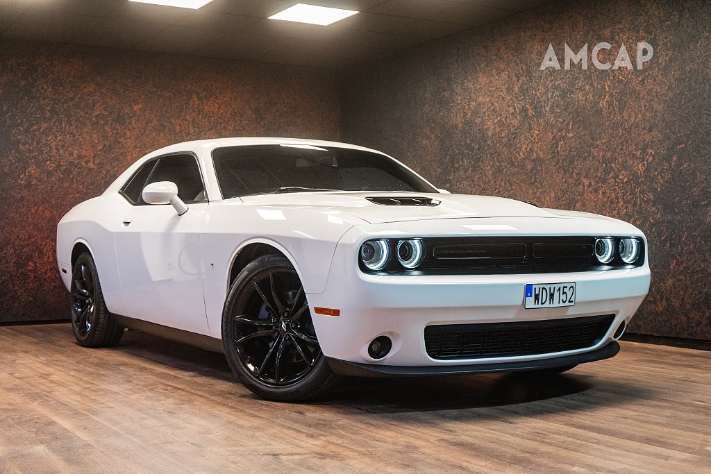 Dodge Challenger 3.6 V6 | Sportavgas | Blacktop | Track Pak | 2140 kr/må