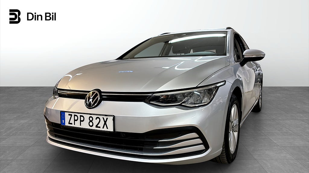 Volkswagen Golf Sportscombi eTSI 130 DSG P-värmare/ Drag