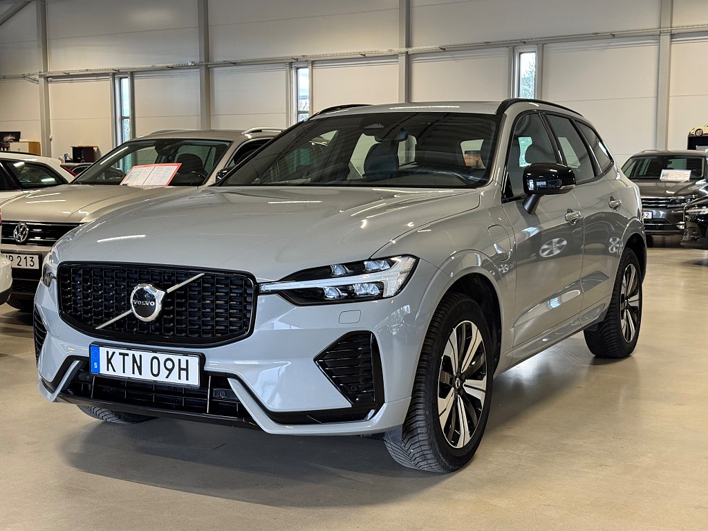 Volvo XC60 Recharge T6 AWD AUT DARK CAM DRAG V-HJUL MOMS LEASBAR