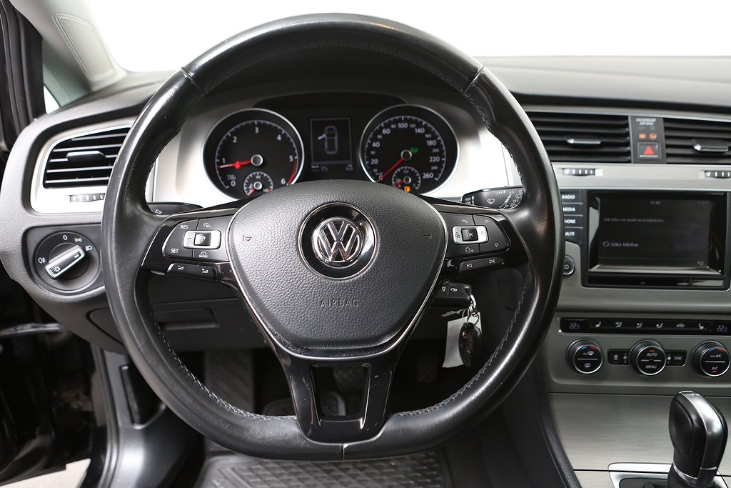 Volkswagen Golf 1,6 TDI 105hk Masters DSG 5D Kamera Drag 2015