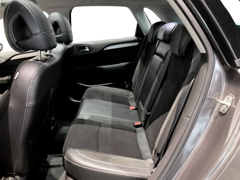 Bild på Citroën C4 Shine 1.6 BHDi 120hk Aut DRAG P-SENSORER