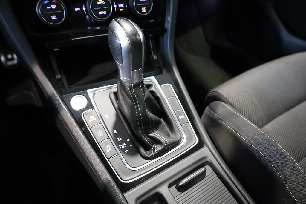 Volkswagen Golf R 2.0 TSI 4M Navi Kamera Dynaudio Panorama Cockpit 2018