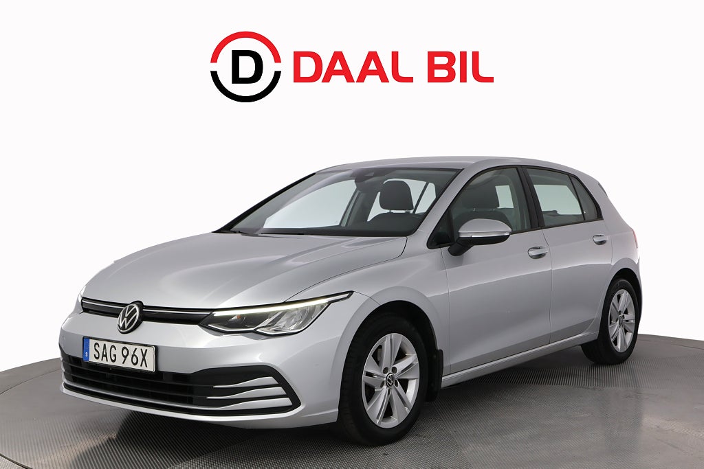 Volkswagen Golf 1.0 eTSI 110HK DRAG P-VÄRM NAVI B-KAM 3-ZON NFC APP-CON