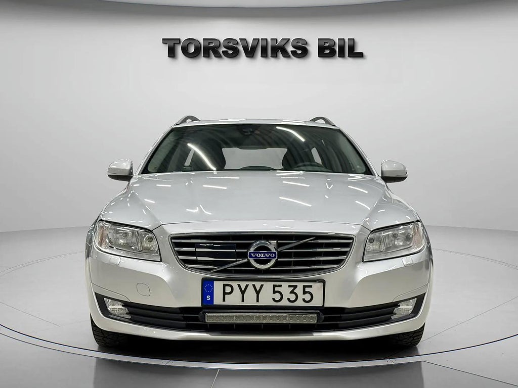 Volvo V70 D3 Geartronic Classic, Momentum Navi Drag  2 Ägare - miniatyr 9
