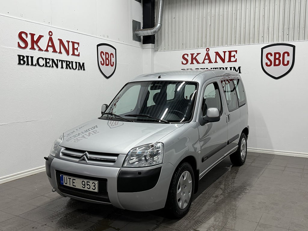 Citroën Berlingo Kombi 1.6i Handikappanpassad / låga mil / Nykamrem